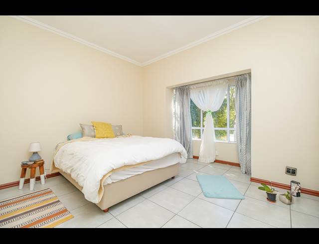 2 BEDROOM APARTMENT FOR SALE IN PARKVIEW